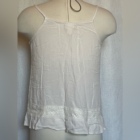 Mossimo tank - Picture 2 of 6